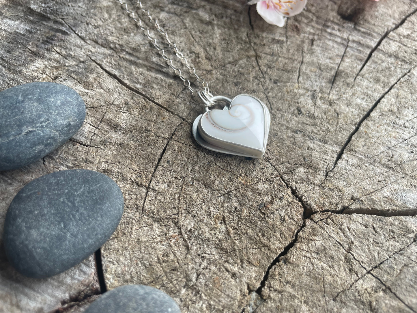 Shiva Shell | Love Note Collection Hearts Pendant Necklace TRUST