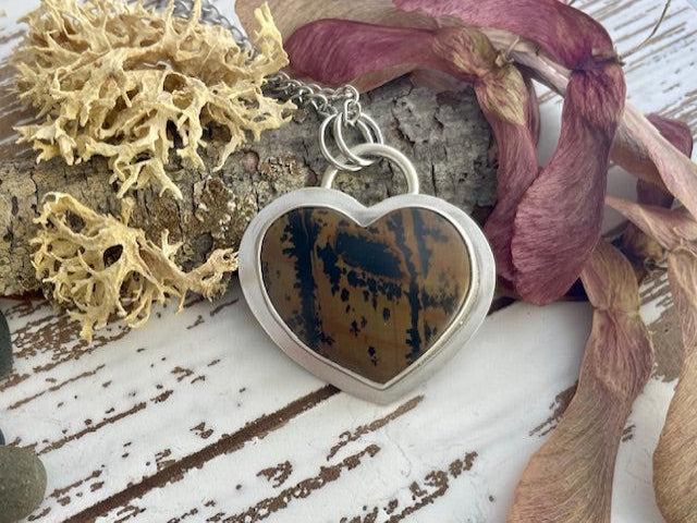 Heart pendant necklace Paint stone Love Note
